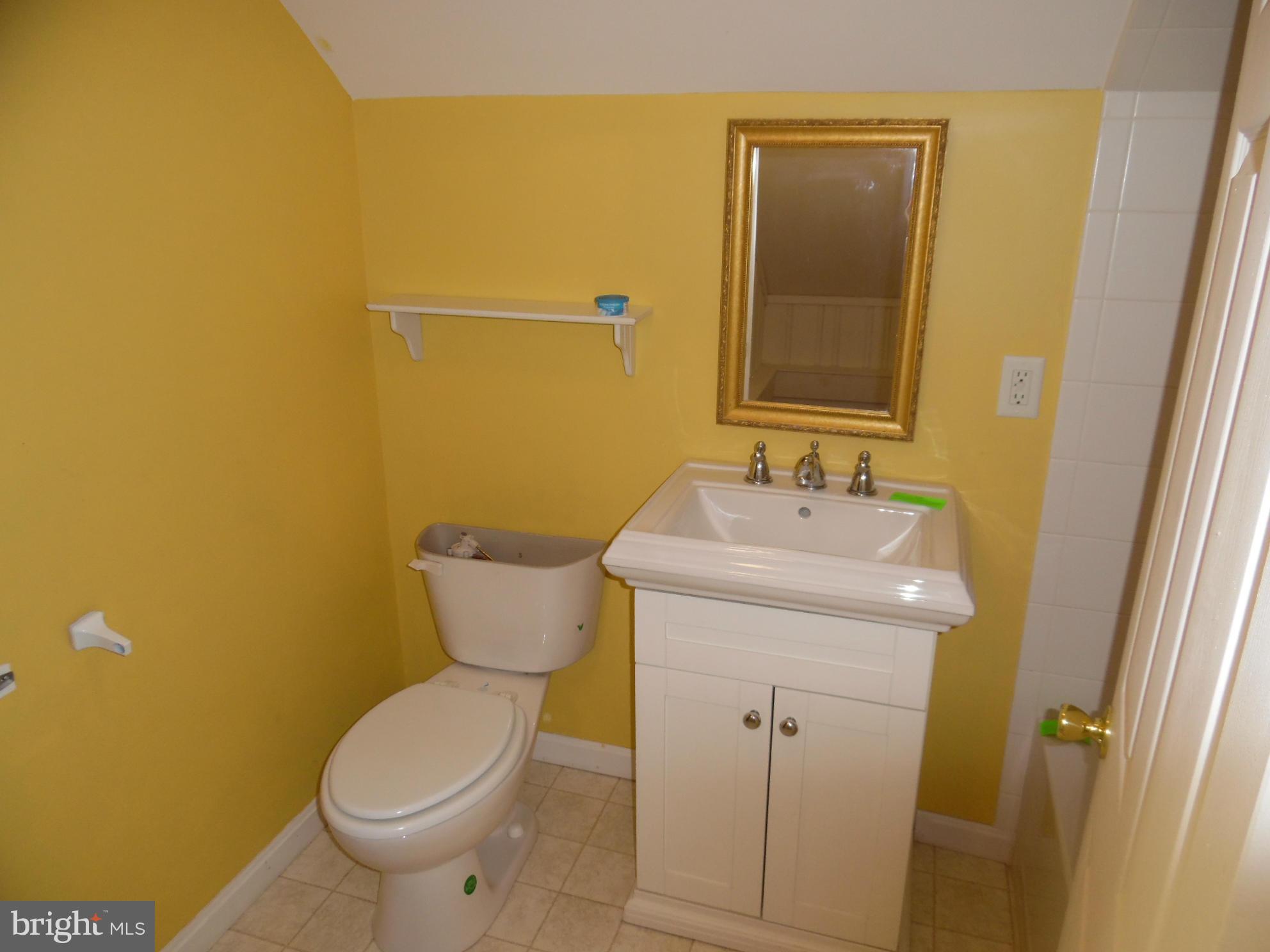 536 Poole Road Westminster, MD 21157 - Photo 13 of 21 Bath
