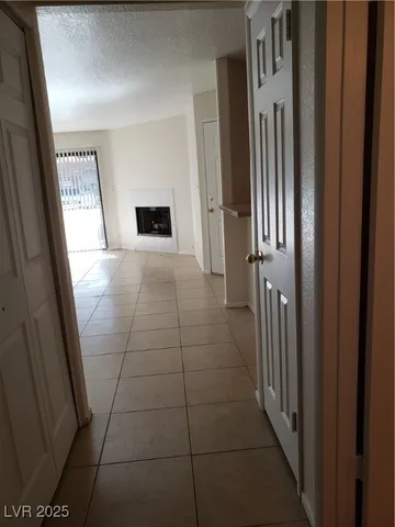 $1,200 | 5016 South Rainbow Boulevard, Unit 103, Las Vegas, NV 89103