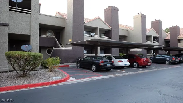$1,200 | 5016 South Rainbow Boulevard, Unit 103, Las Vegas, NV 89103