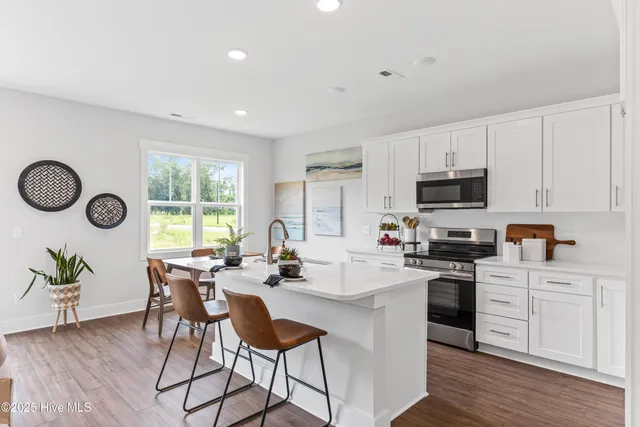 $339,000 | 3228 Beaus Drive, Castle Hayne, NC 28429