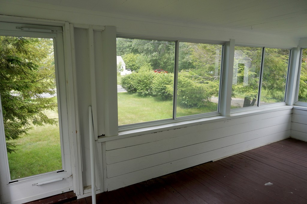 275 Bay Road Hadley, MA 01035 - Photo 4 of 25 Gallery Image 4
