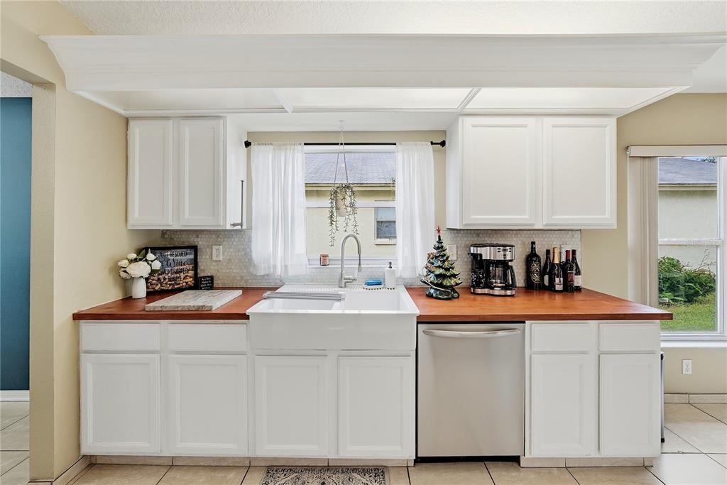 2012 Bridgehampton Place Brandon, FL 33511 - Photo 12 of 32 Gallery Image 12