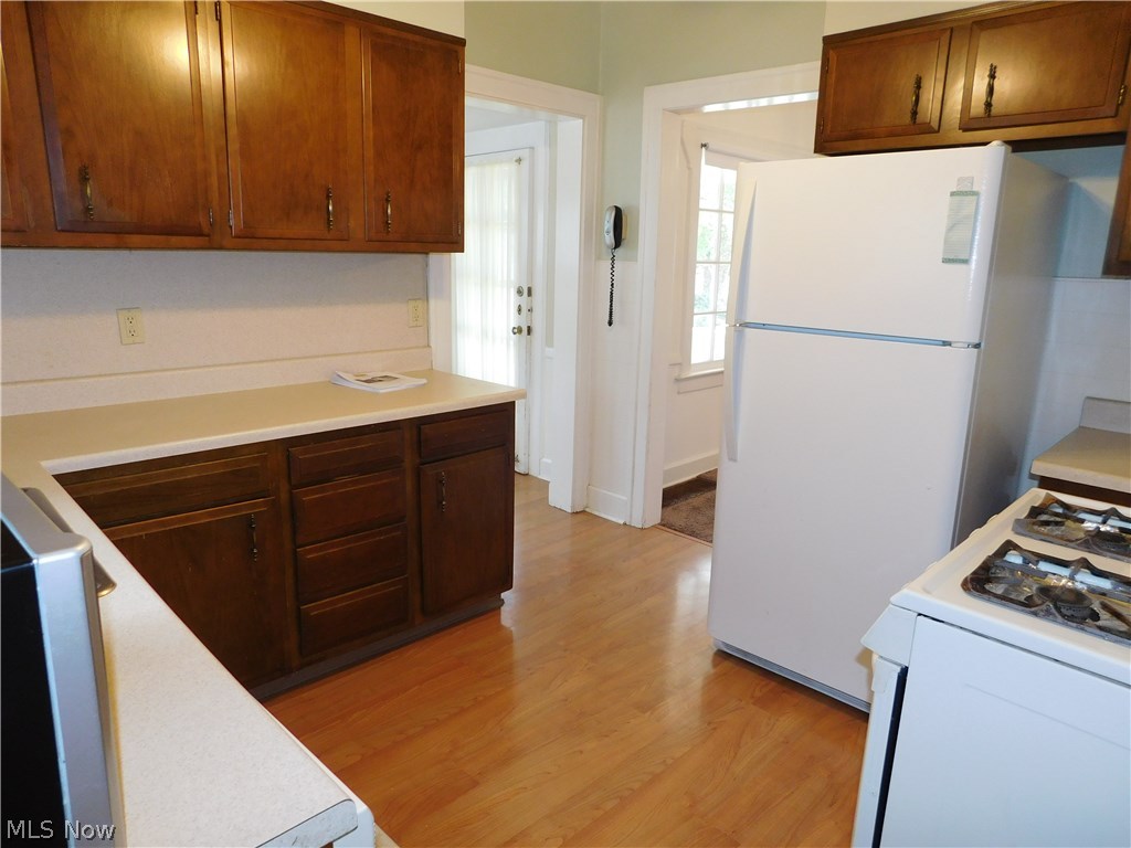 22886 Mastick Road Cleveland, OH 44126 - Photo 2 of 20