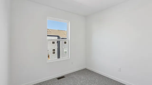 $289,990 | 879 Briar Gln Court, Hampshire, IL 60140