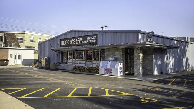 $289,990 | 879 Briar Gln Court, Hampshire, IL 60140