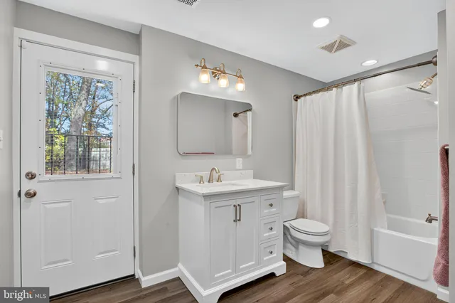 $418,900 | 12720 Bar Oak Drive, Waldorf, MD 20601