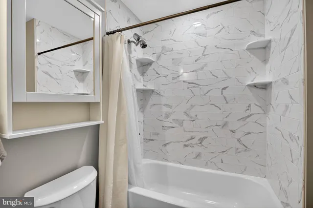 $418,900 | 12720 Bar Oak Drive, Waldorf, MD 20601