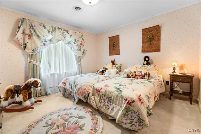 $869,000 | 5 Hingham Road, Utica, NY 13501