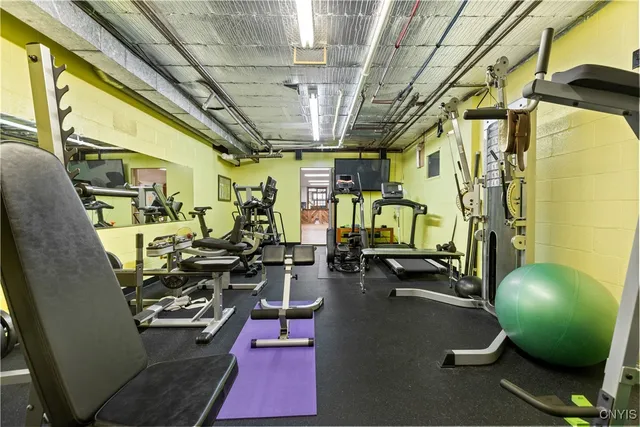 $869,000 | 5 Hingham Road, Utica, NY 13501