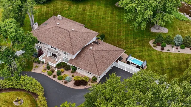 $869,000 | 5 Hingham Road, Utica, NY 13501