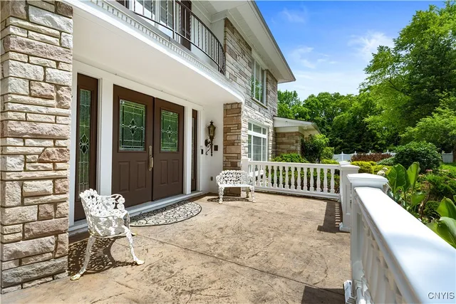 $869,000 | 5 Hingham Road, Utica, NY 13501