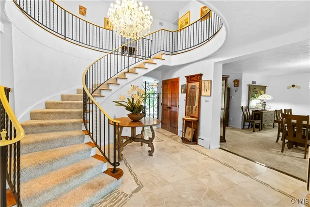 $869,000 | 5 Hingham Road, Utica, NY 13501