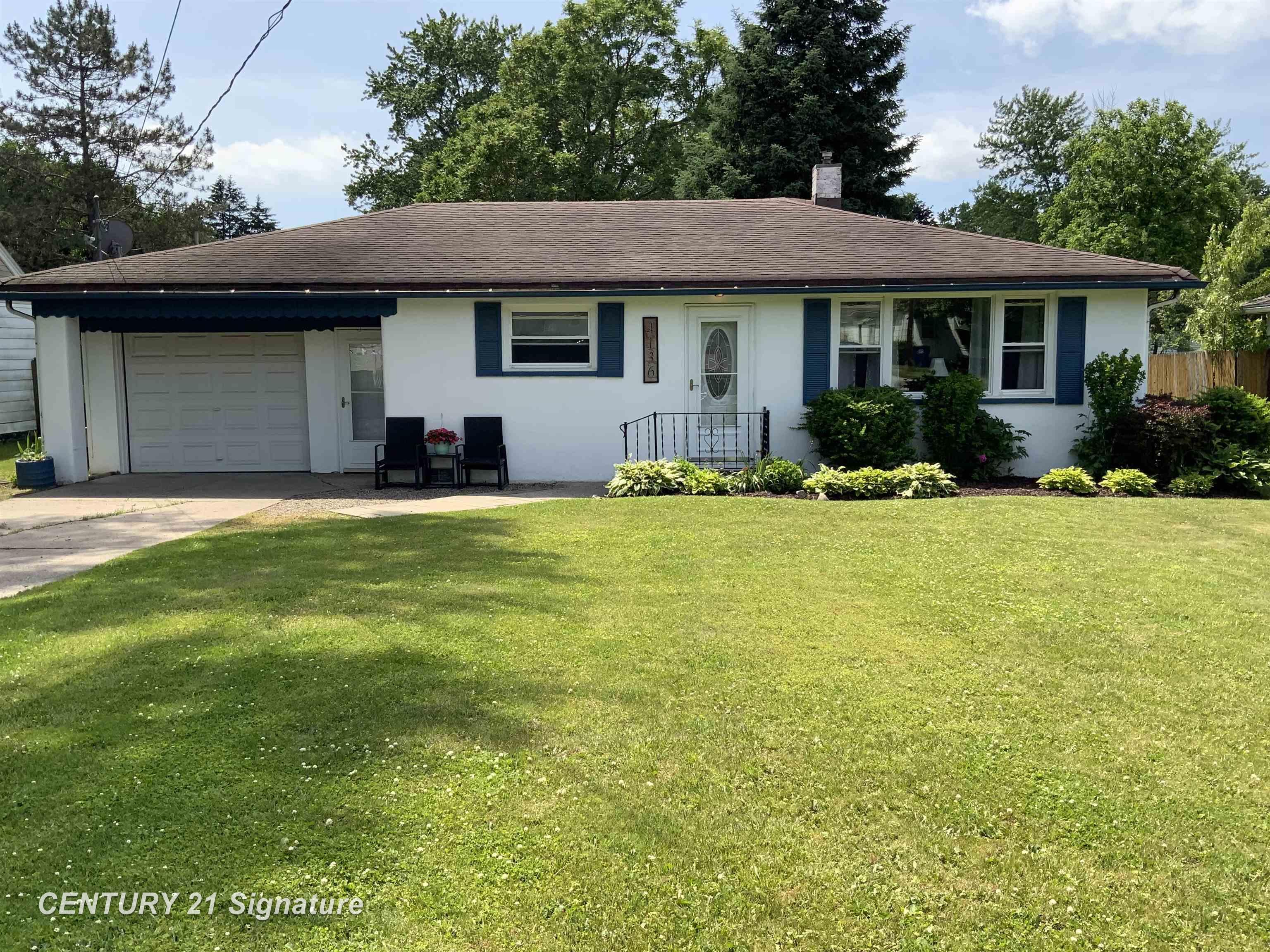 4136 Hackberry Road Bridgeport, MI 48722 - Photo 1 of 20 50211298-a38ecc10-5820-4177-a810-fc422d674a8e.JPG