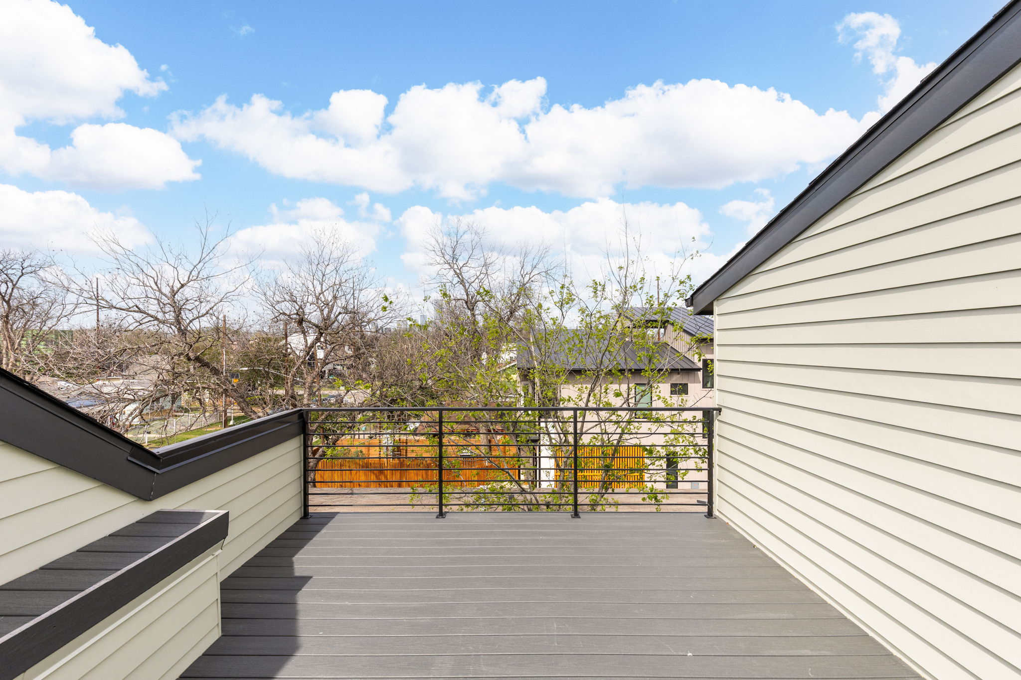 2910 East 4th Street Austin, TX 78702 - Photo 31 of 39 a view of a terrace