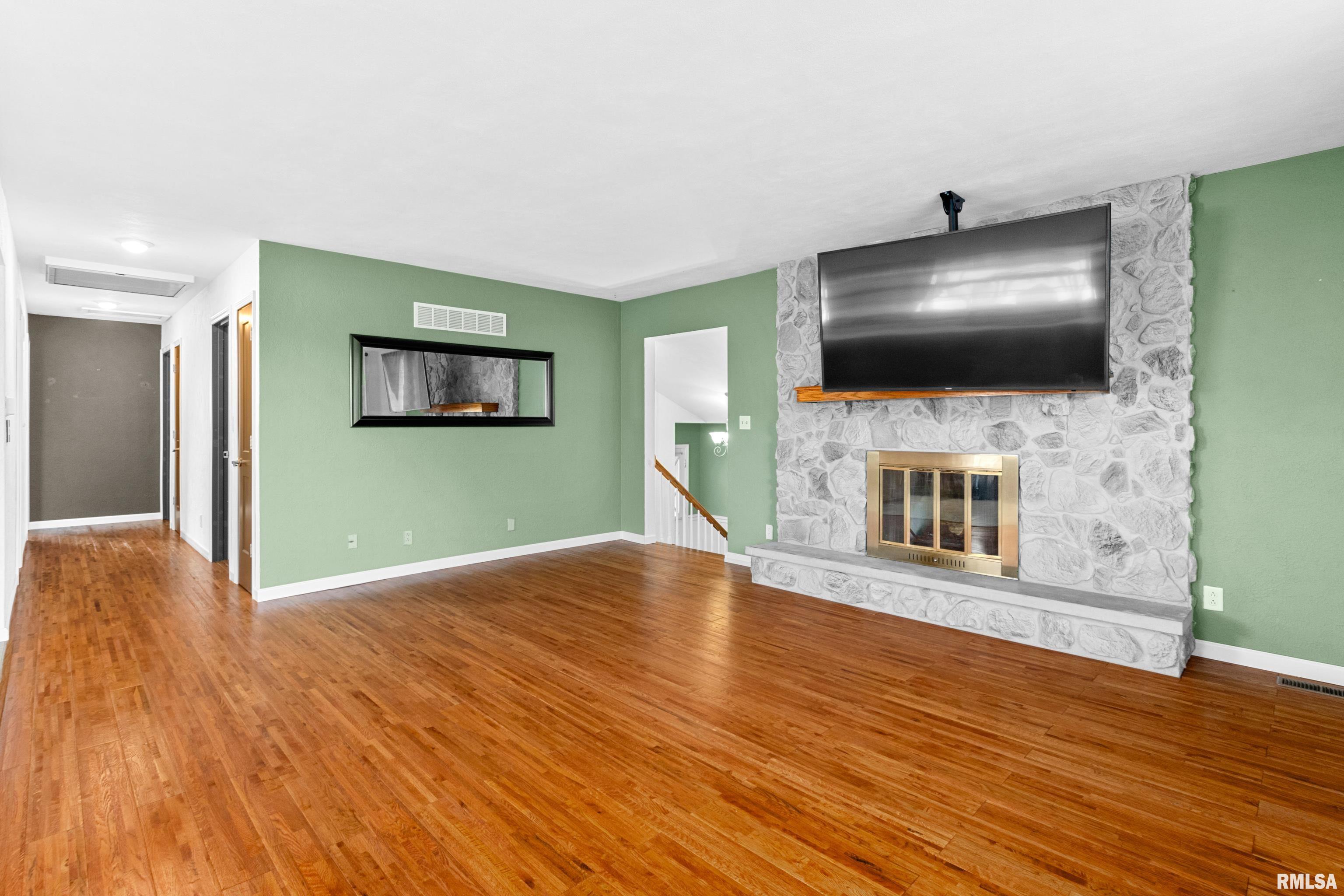 22276 Timber Lane Morton, IL 61550 - Photo 8 of 45 Gallery Image 8
