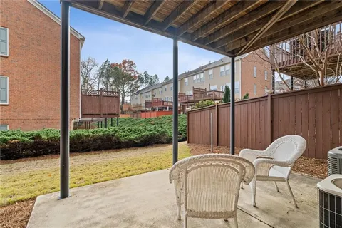 $427,400 | 2428 Bridlewood Drive, Unit 24, Atlanta, GA 30339