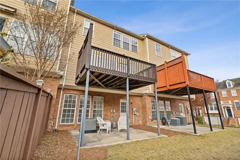 $427,400 | 2428 Bridlewood Drive, Unit 24, Atlanta, GA 30339