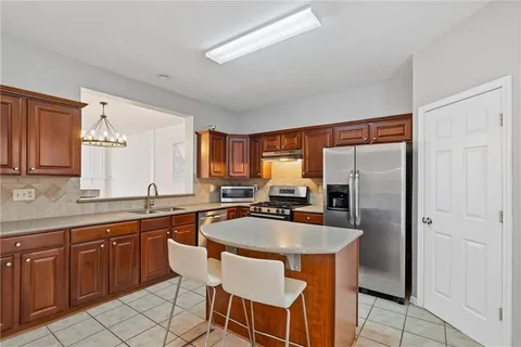 $427,400 | 2428 Bridlewood Drive, Unit 24, Atlanta, GA 30339