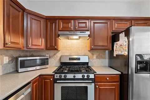 $427,400 | 2428 Bridlewood Drive, Unit 24, Atlanta, GA 30339