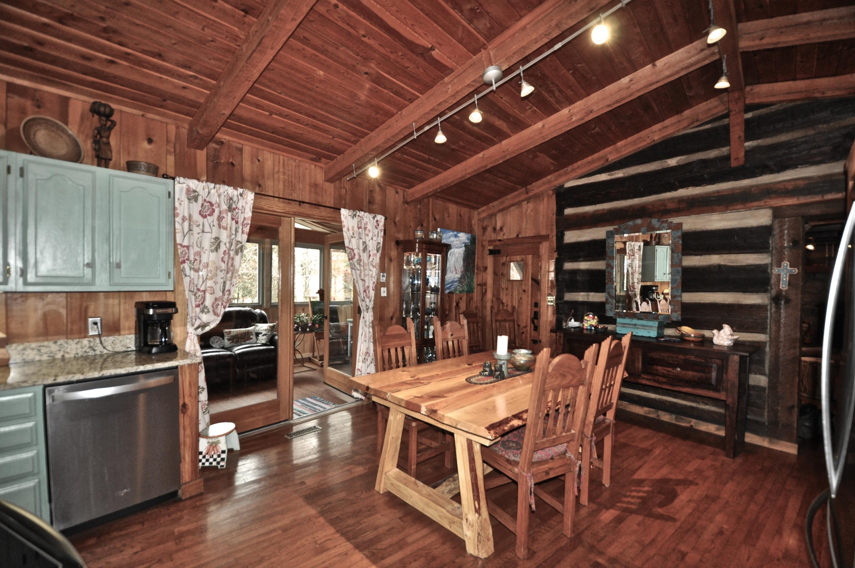 281 Laurel Road Townsend, TN 37882 - Photo 12 of 28 DSC_0060