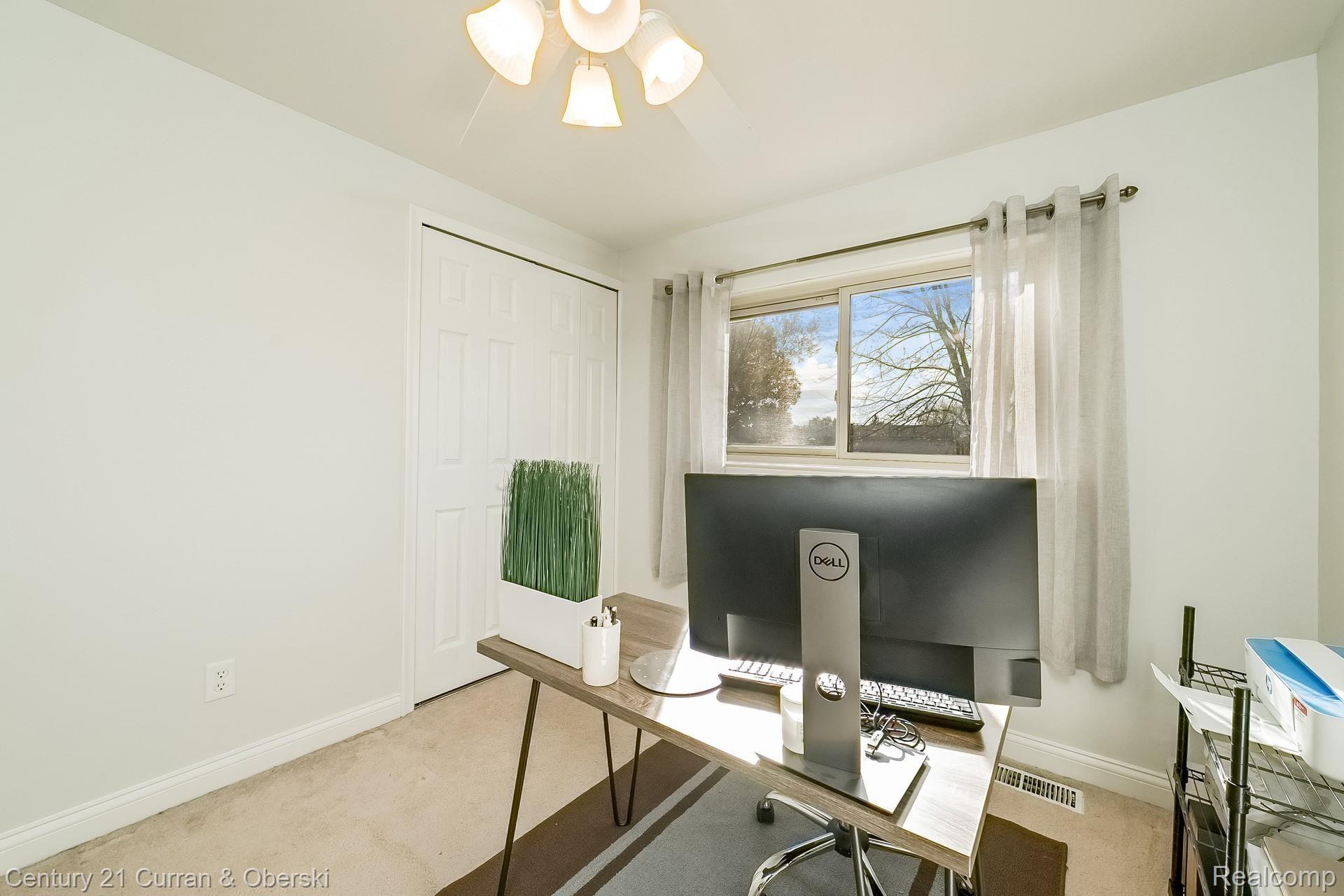 43074 Arlington Road Canton, MI 48187 - Photo 25 of 41 025-photo-bedroom-8723838.jpg