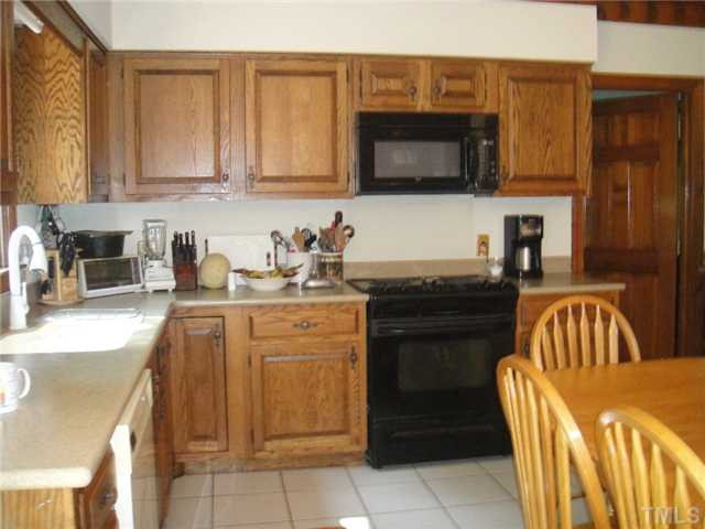 9405 Springdale Drive Raleigh, NC 27613 - Photo 6 of 25 Kitchen