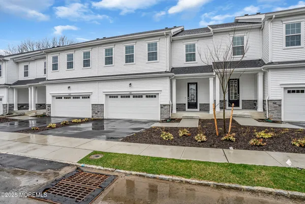$5,200 | 173 Woolley Court, Oakhurst, NJ 07755