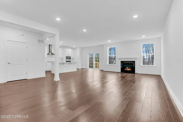 $5,200 | 173 Woolley Court, Oakhurst, NJ 07755