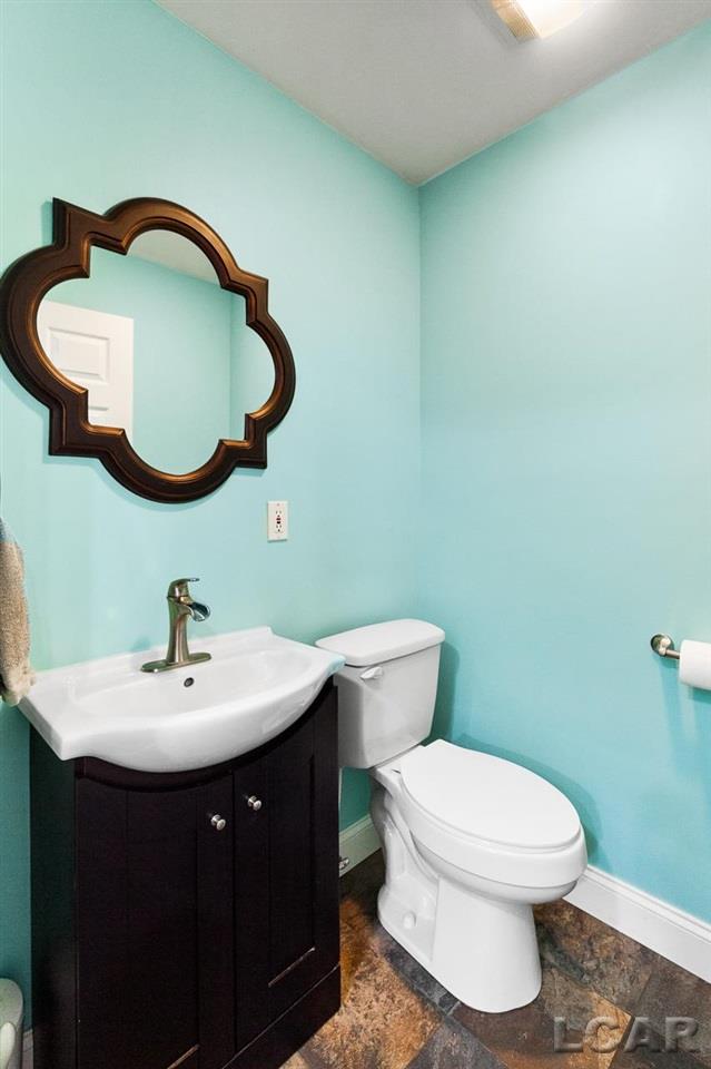 8246 Skiff Lake Road Jackson, MI 49201 - Photo 12 of 49 50068230-11.JPG