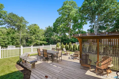 $899,000 | 516 Stillwater Road, Stamford, CT 06902