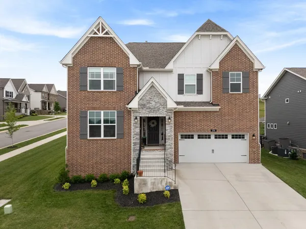$719,900 | 216 John T Alexander Boulevard, Hendersonville, TN 37075