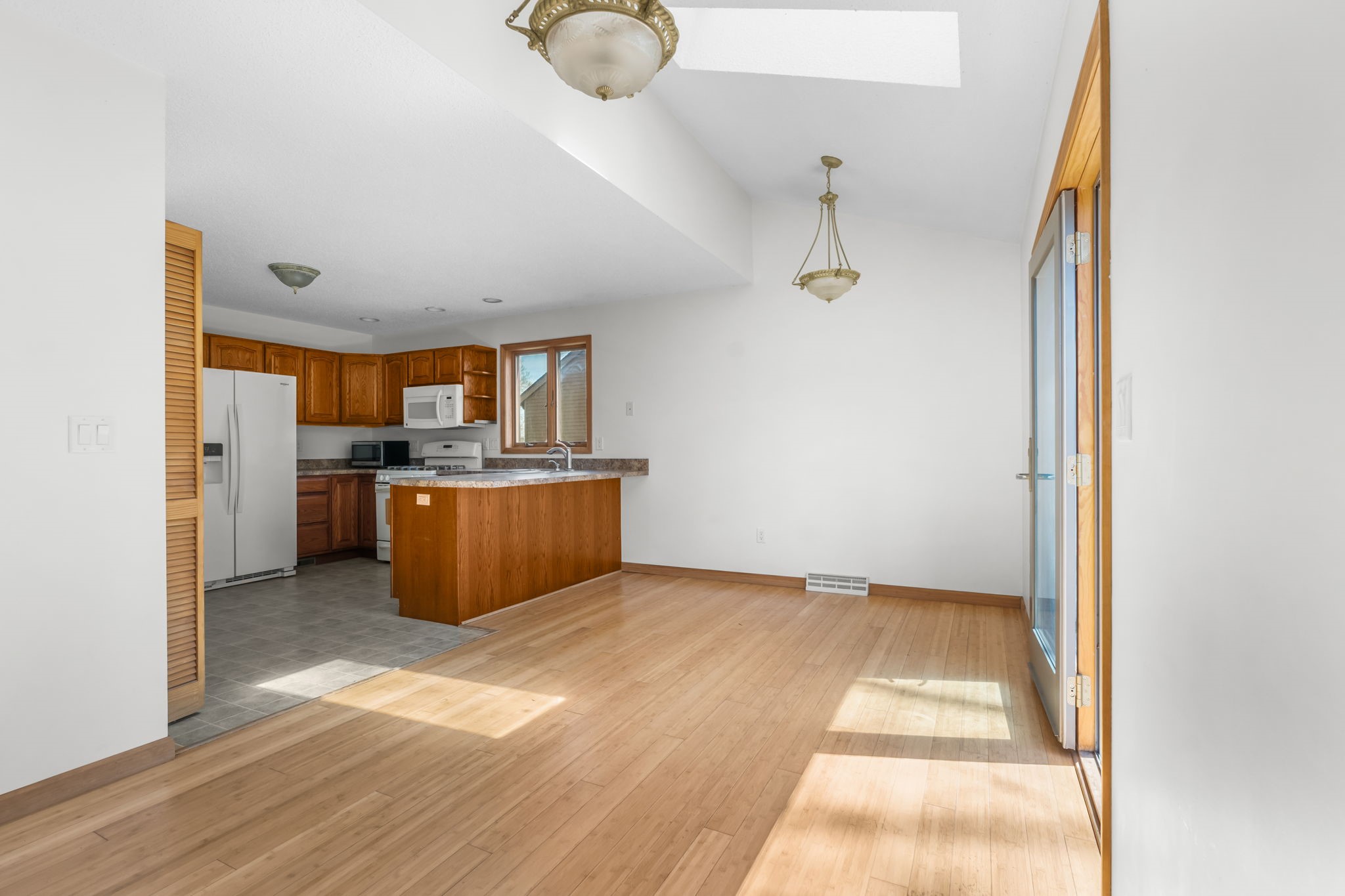 531 Clubhouse Road Vestal, NY 13850 - Photo 11 of 37