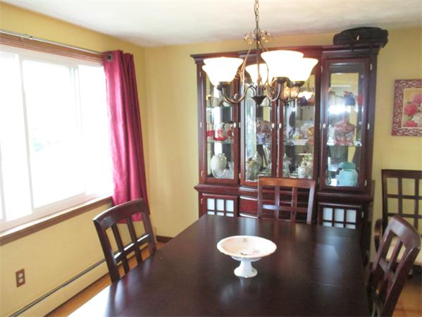 17 Jennifer Road Wakefield, MA 01880 - Photo 5 of 16 Gallery Image 5