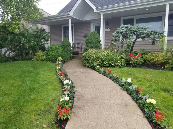 $4,700 | 207 Jefferson Avenue, Island Park, NY 11558