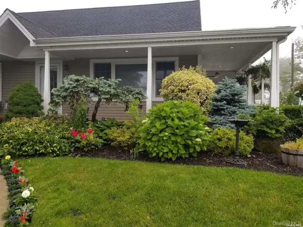 $4,700 | 207 Jefferson Avenue, Island Park, NY 11558