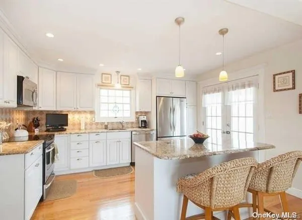 $4,700 | 207 Jefferson Avenue, Island Park, NY 11558