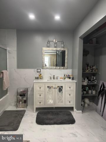 6810 Robinia Road Temple Hills, MD 20748 - Photo 16 of 24 Owner Bathroom