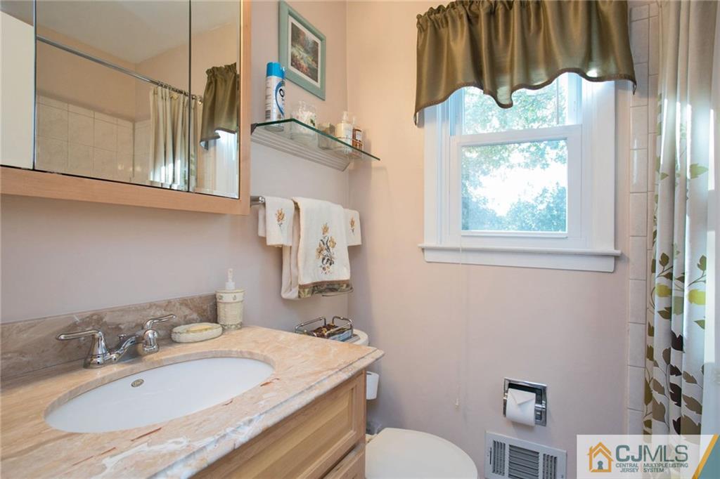 420 Sherman Road North Brunswick, NJ 08902 - Photo 19 of 23 Gallery Image 19