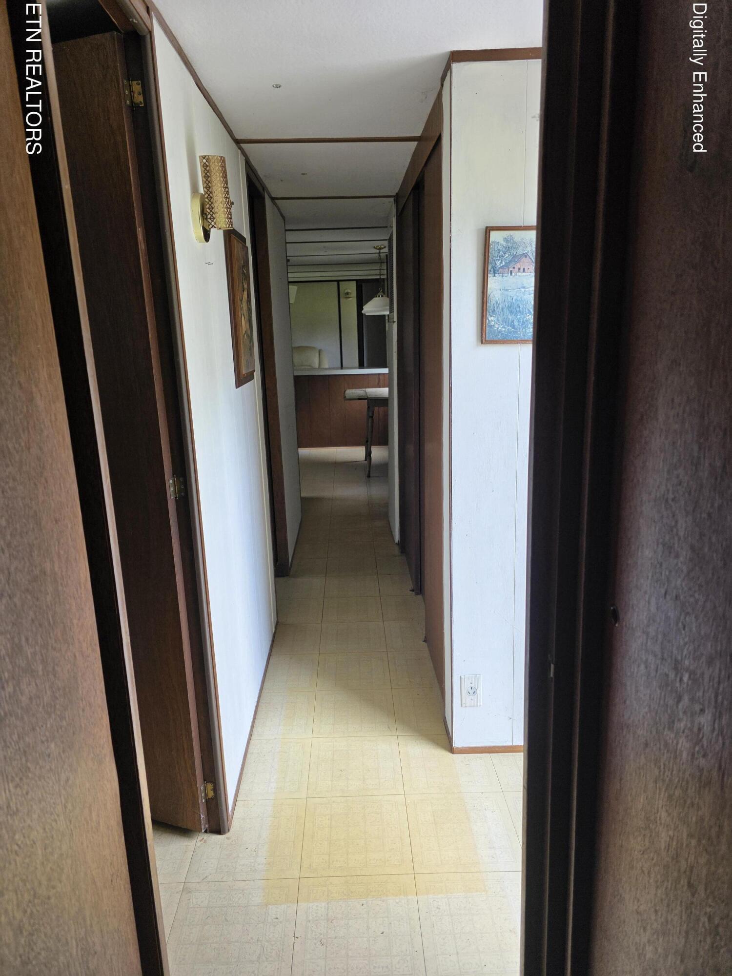 8050 Lett Road Corryton, TN 37721 - Photo 23 of 30 Hallway