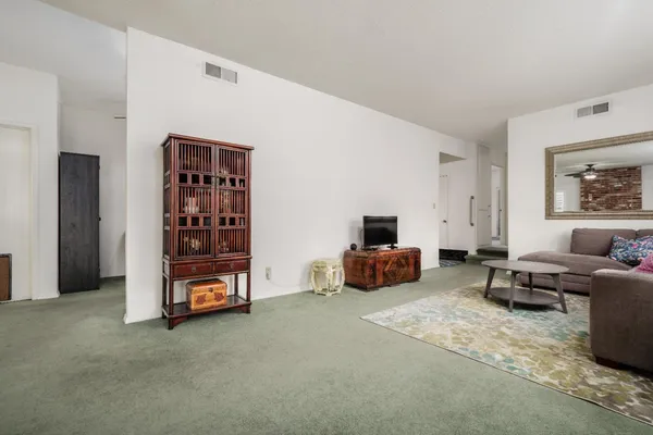 $485,000 | 3058 Notre Dame Drive, Sacramento, CA 95826