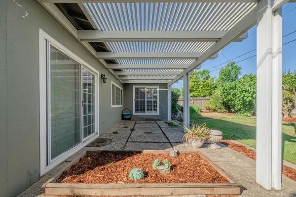 $485,000 | 3058 Notre Dame Drive, Sacramento, CA 95826