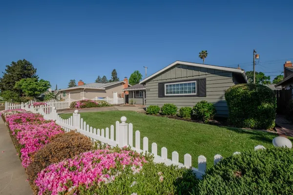 $485,000 | 3058 Notre Dame Drive, Sacramento, CA 95826