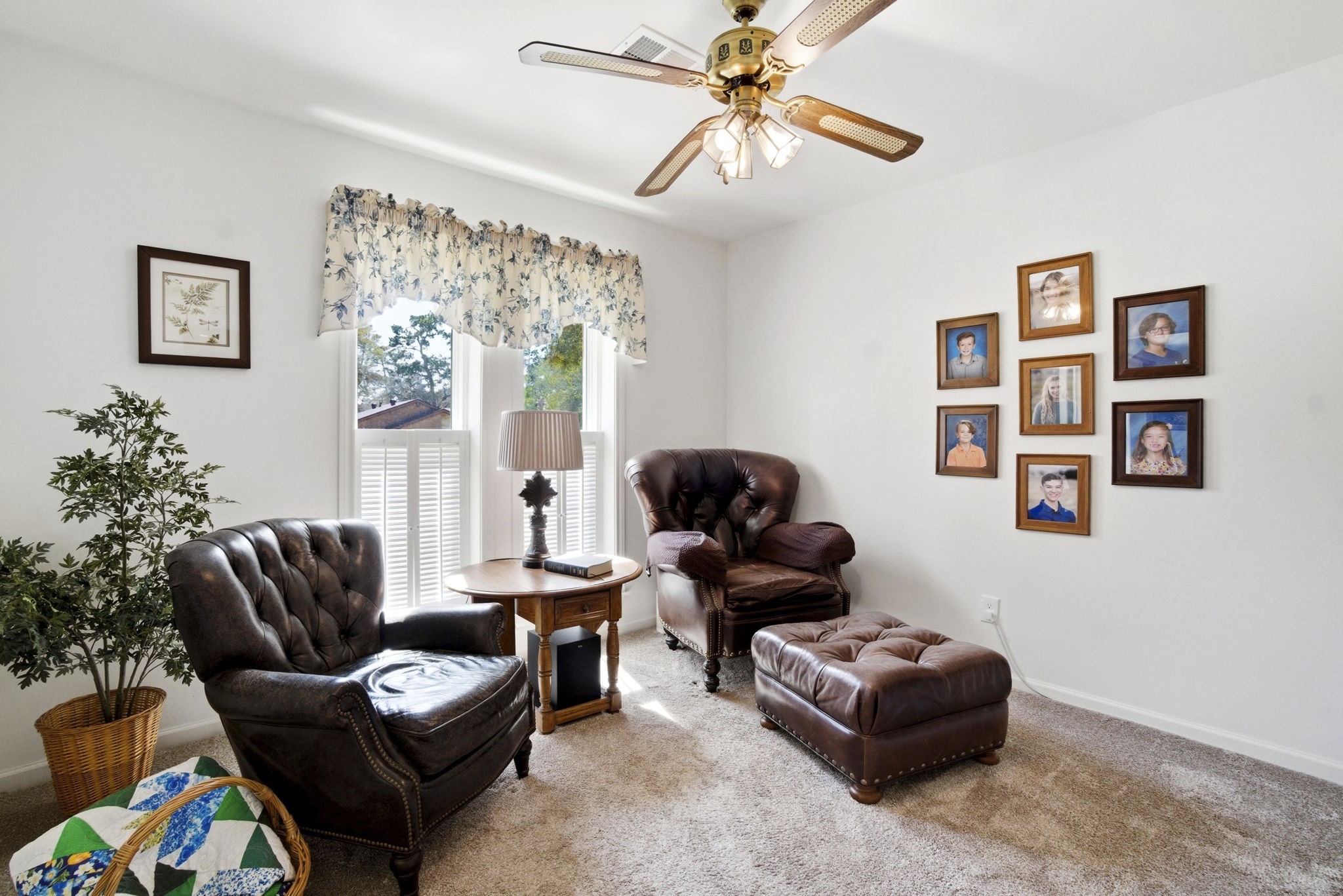 218 Tree Trunk Drive Spring, TX 77388 - Photo 16 of 40 Versatile space could be used as home office.
