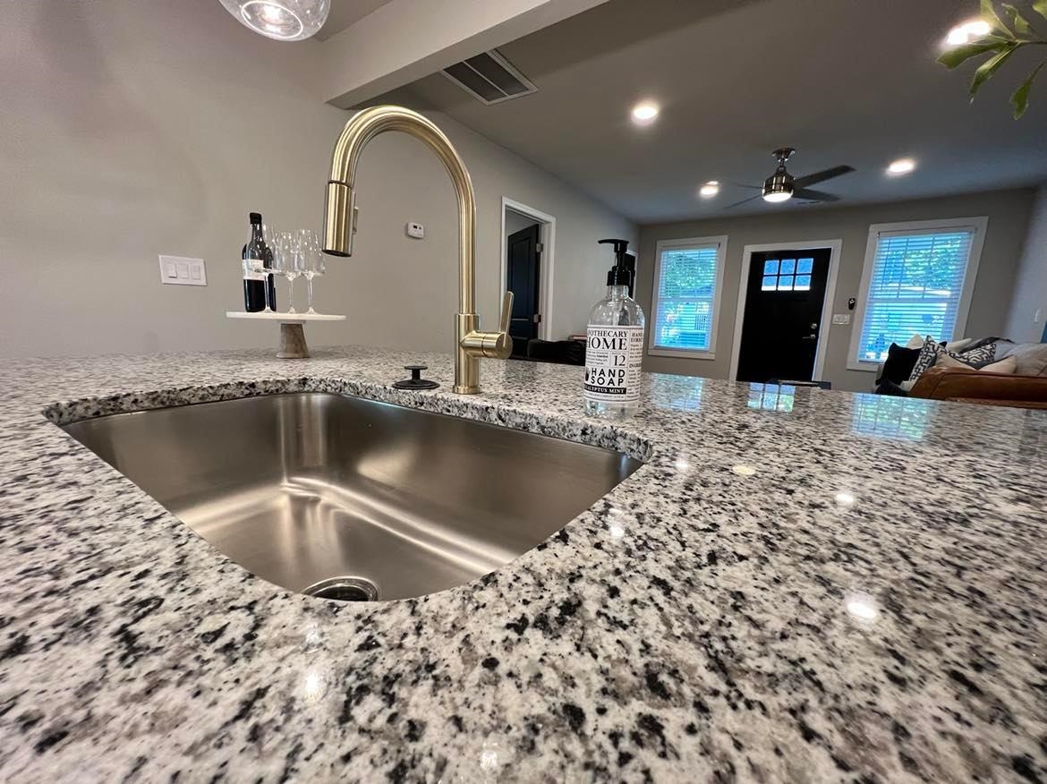 21 Club Road Greenville, SC 29609 - Photo 14 of 35