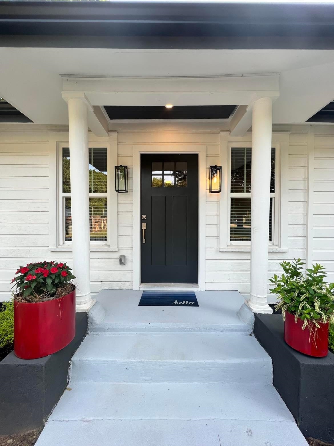 21 Club Road Greenville, SC 29609 - Photo 2 of 35