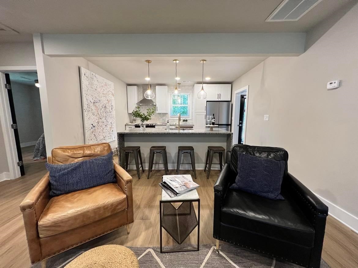 21 Club Road Greenville, SC 29609 - Photo 10 of 35