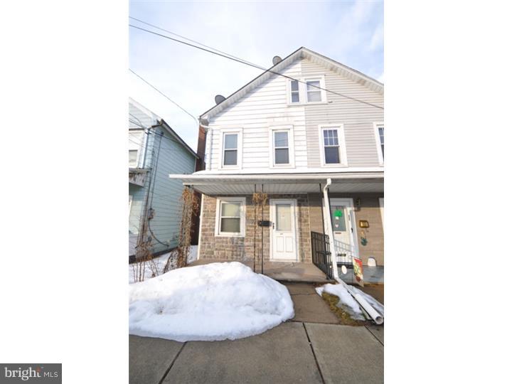 3416 North Ruch Street Whitehall, PA 18052 - Photo 2 of 24 Gallery Image 2