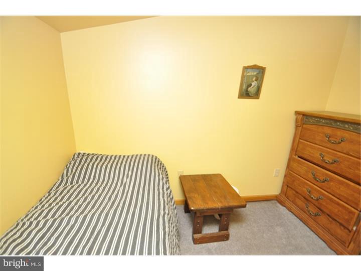 3416 North Ruch Street Whitehall, PA 18052 - Photo 13 of 24 Gallery Image 13