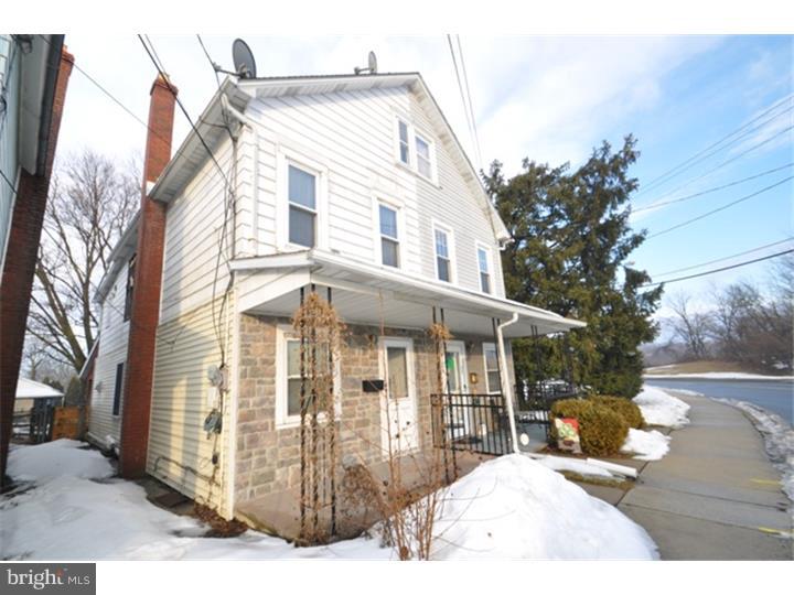 3416 North Ruch Street Whitehall, PA 18052 - Photo 3 of 24 Gallery Image 3