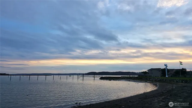 $330,000 | 30875 State Rte 20, Unit H102, Oak Harbor, WA 98277